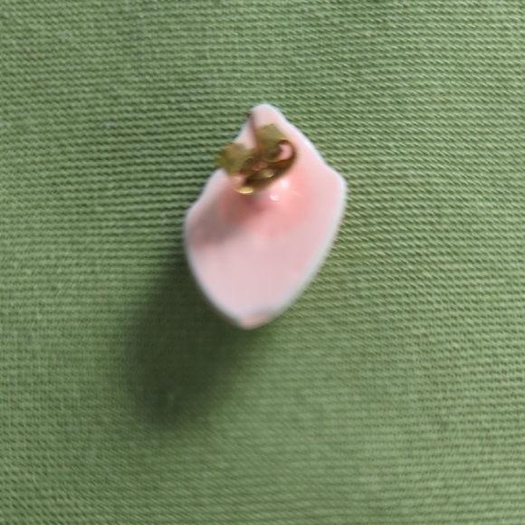 Pink Shell Earrings - Picture 4 of 5
